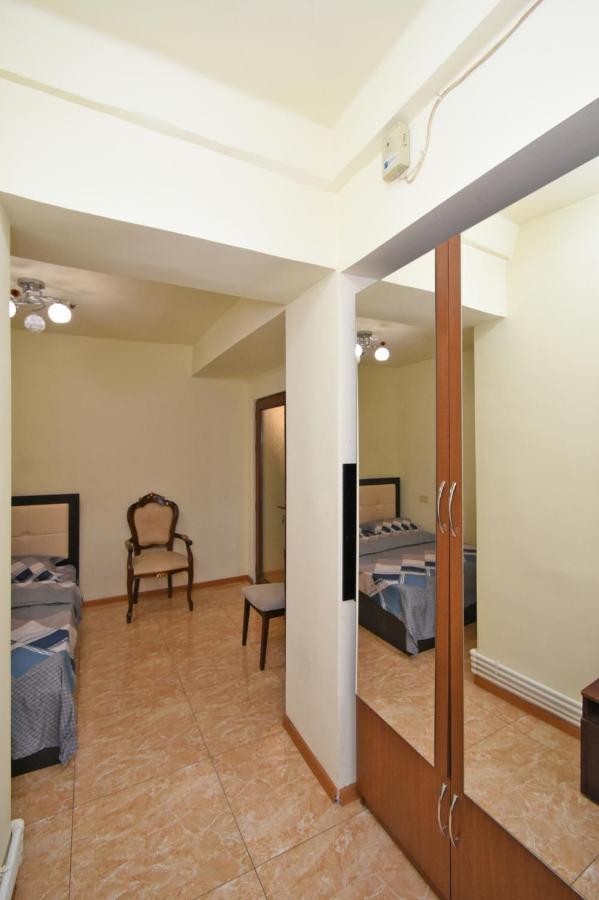 A&X Hostel And Tours Yerevan Exterior photo