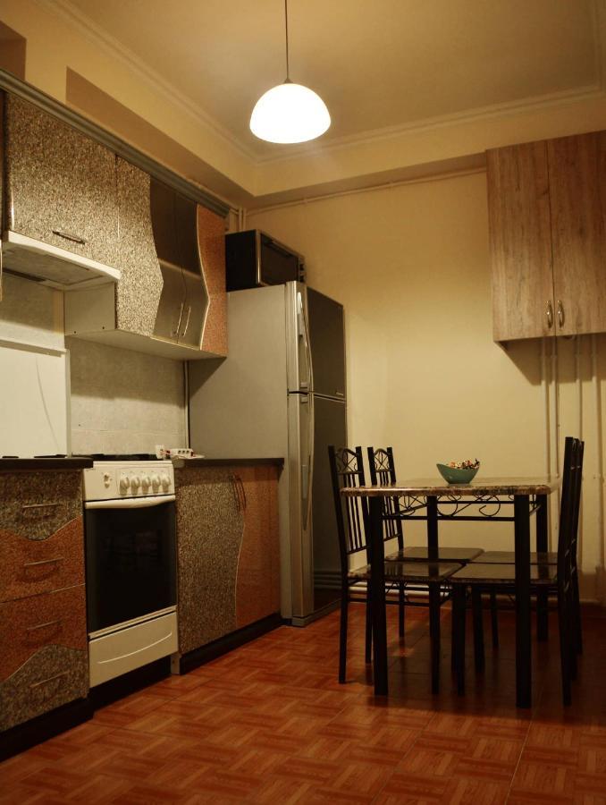 A&X Hostel And Tours Yerevan Exterior photo